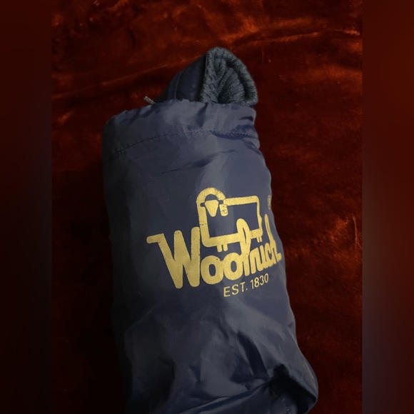 Large blue Woolrich windbreaker jacket - Picture 2 of 9